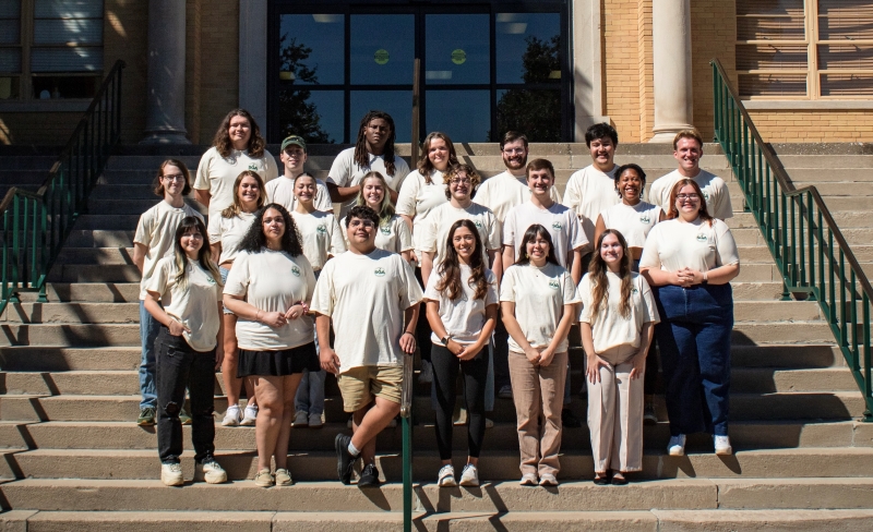 Image of group of SGA senators and exec members